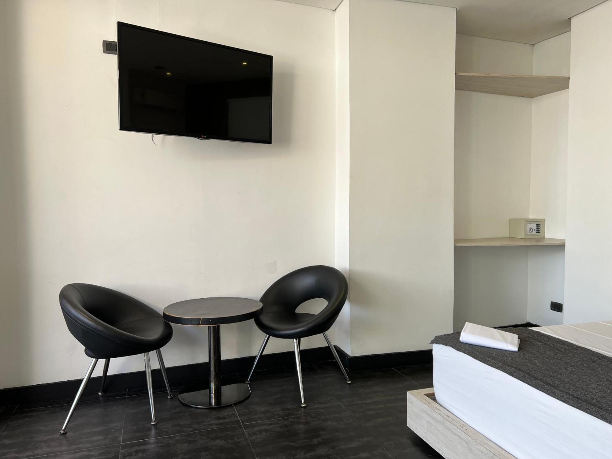 Hotel 47 Medellin Center エクステリア 写真