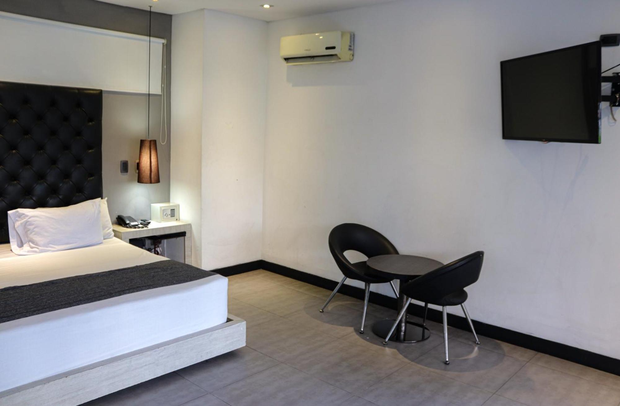 Hotel 47 Medellin Center エクステリア 写真