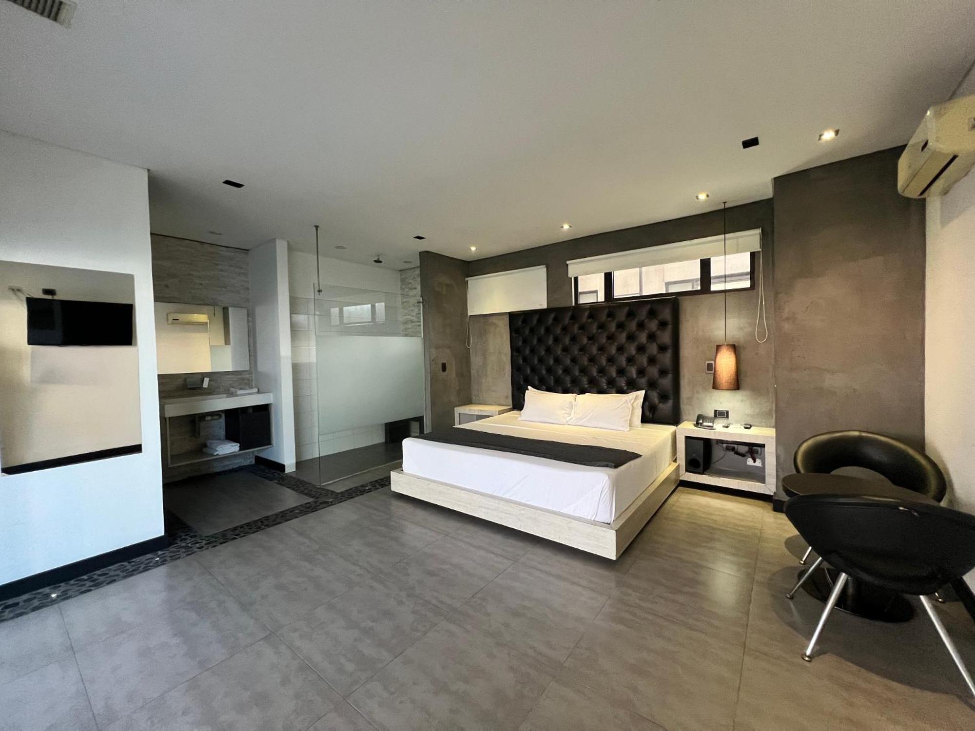 Hotel 47 Medellin Center エクステリア 写真