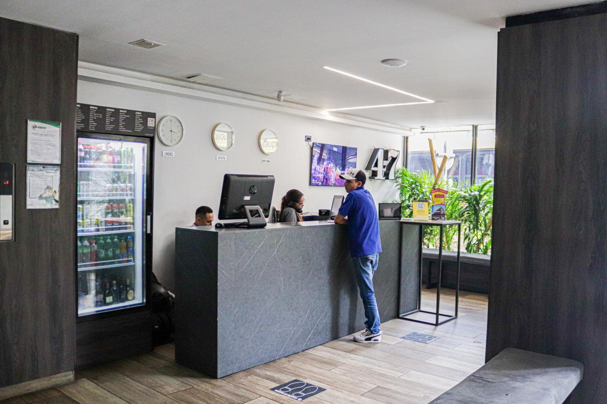 Hotel 47 Medellin Center エクステリア 写真