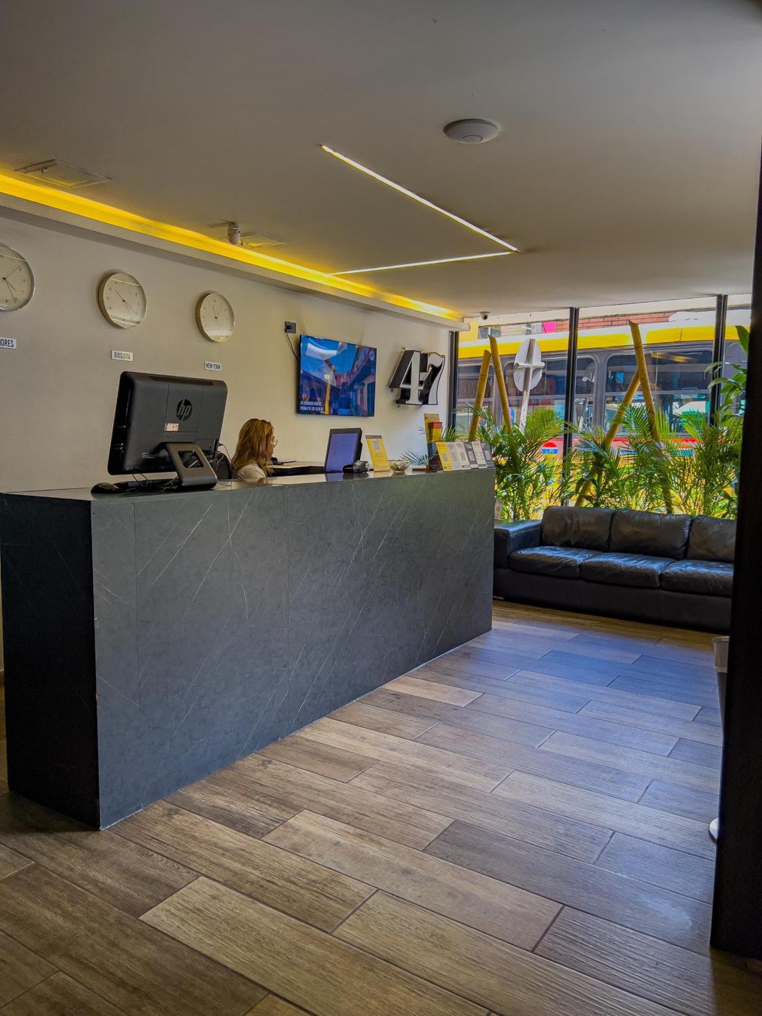 Hotel 47 Medellin Center エクステリア 写真